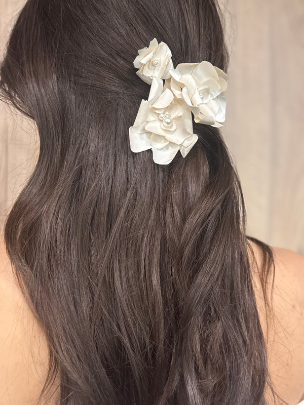 Set de 3 pinces Camelia